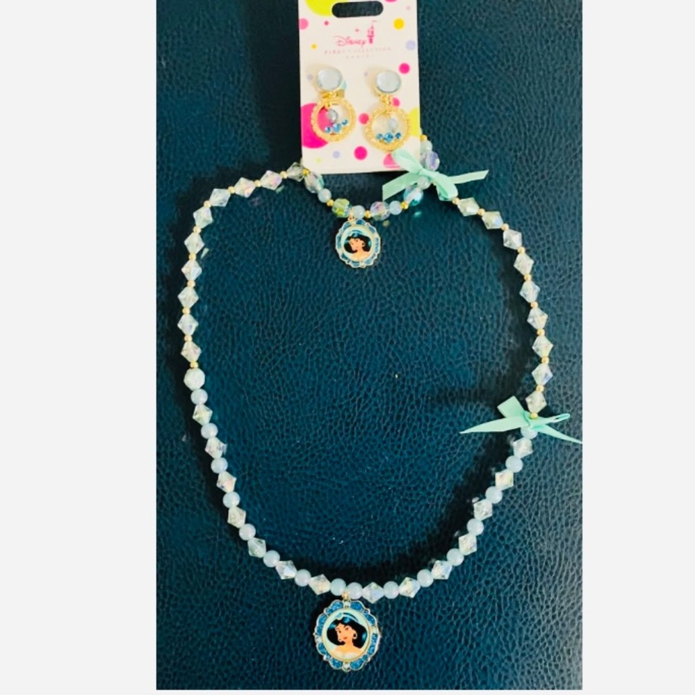 NWT Disney Parks Jasmine Costume Jewelry Set Earrings Necklace Bracelet